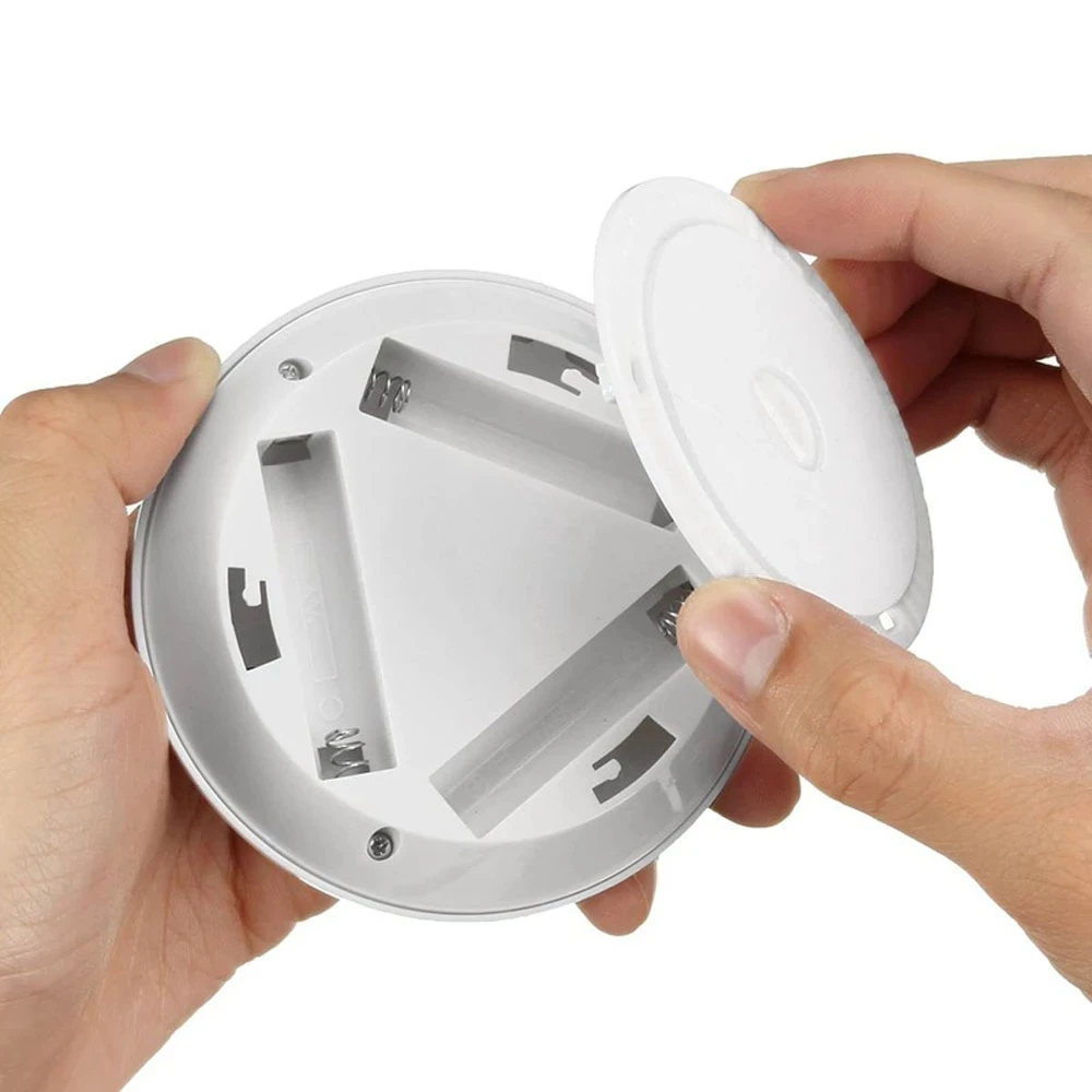 إضاءة LED لخزانة الملابس بريموت