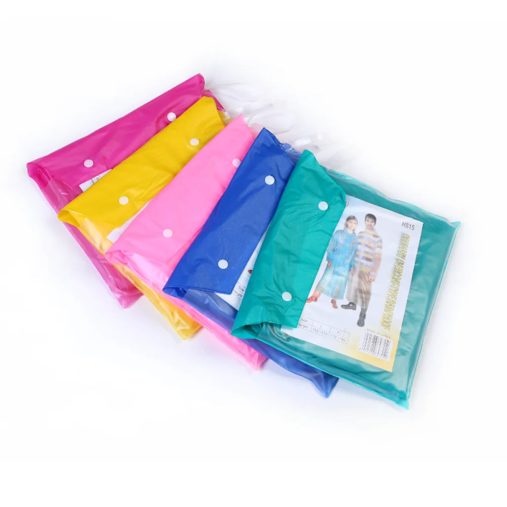 Imperméable pliable à capuche