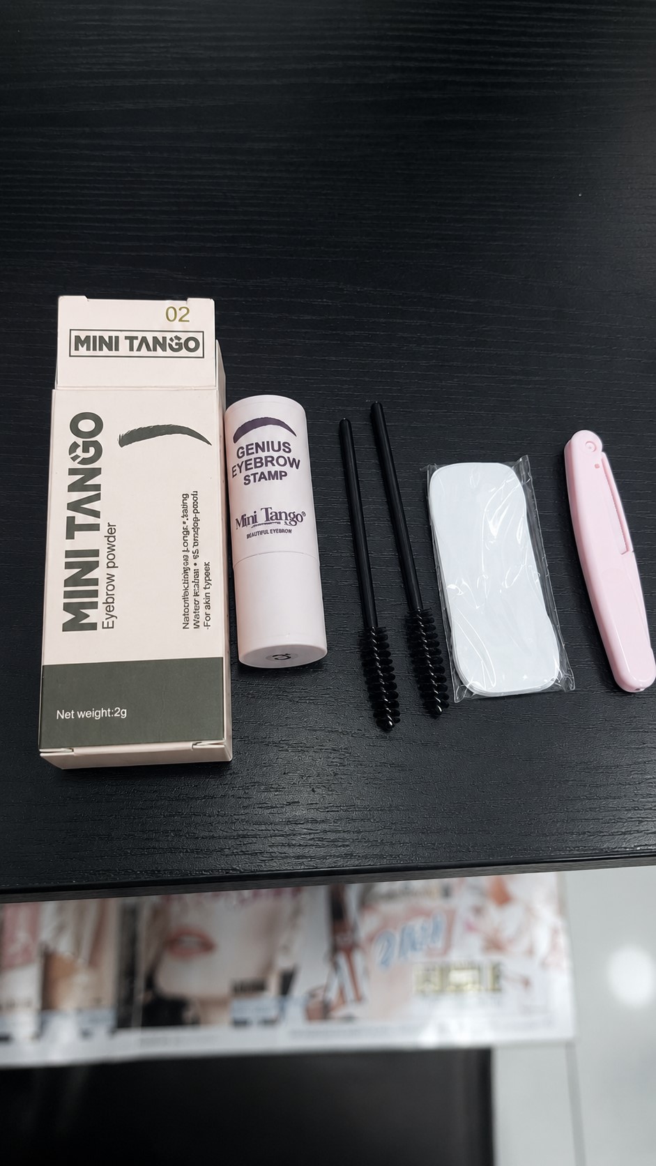 طابع حواجب Mini Tango