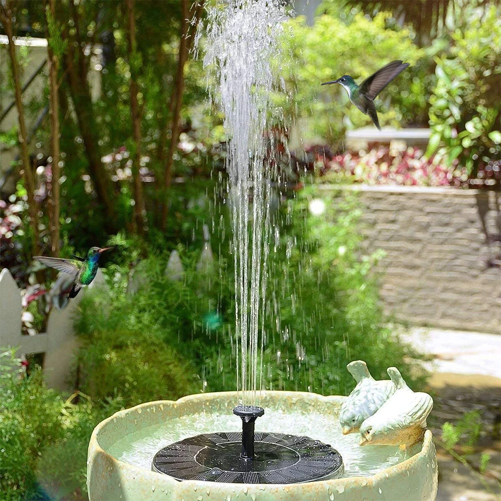 نافورة مياه صغيرة بالطاقة الشمسية