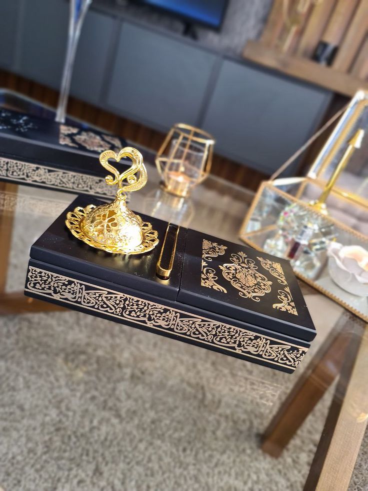 Coffret brûle-encens en bois avec boîte à oud