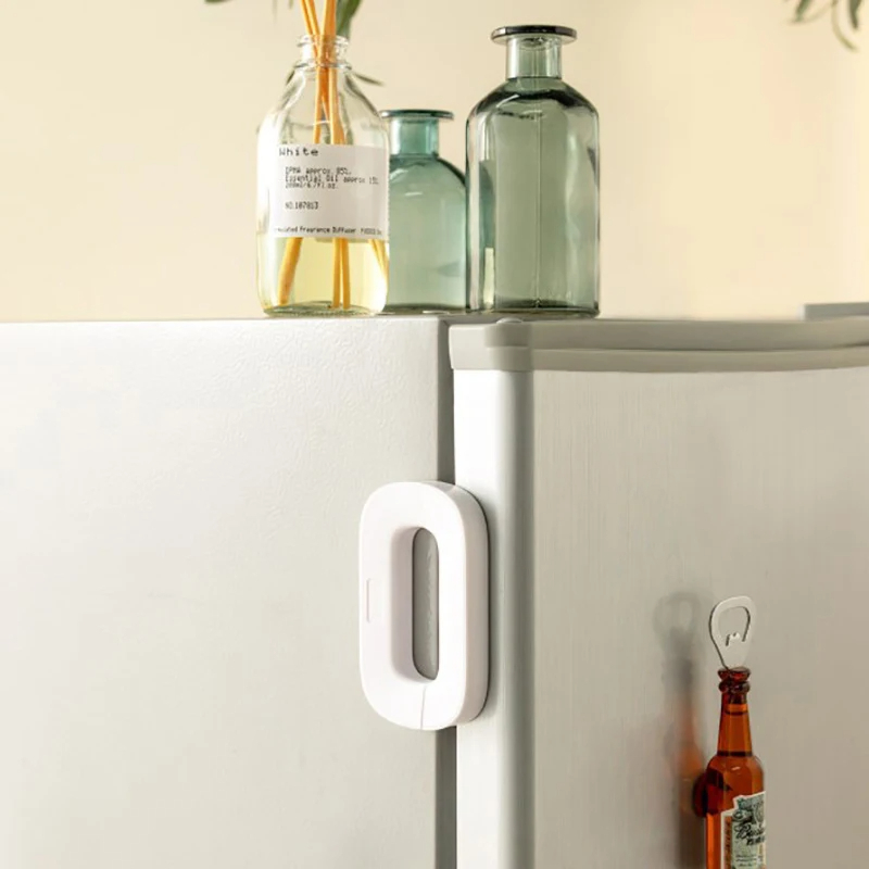 Verrou de sécurité placards et frigo